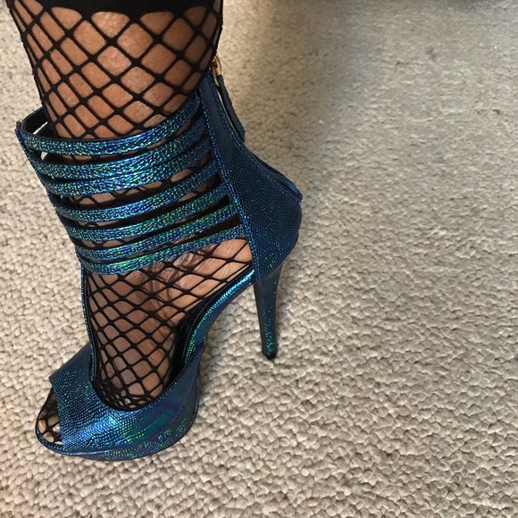 FRH Shoes - New FRH multi color platform pumps